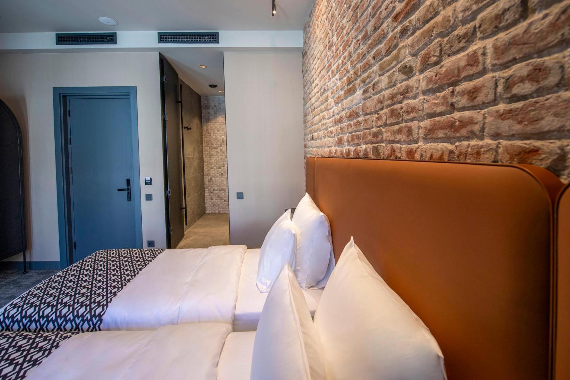 Qarvasla Hotel 第比利斯 外观 照片