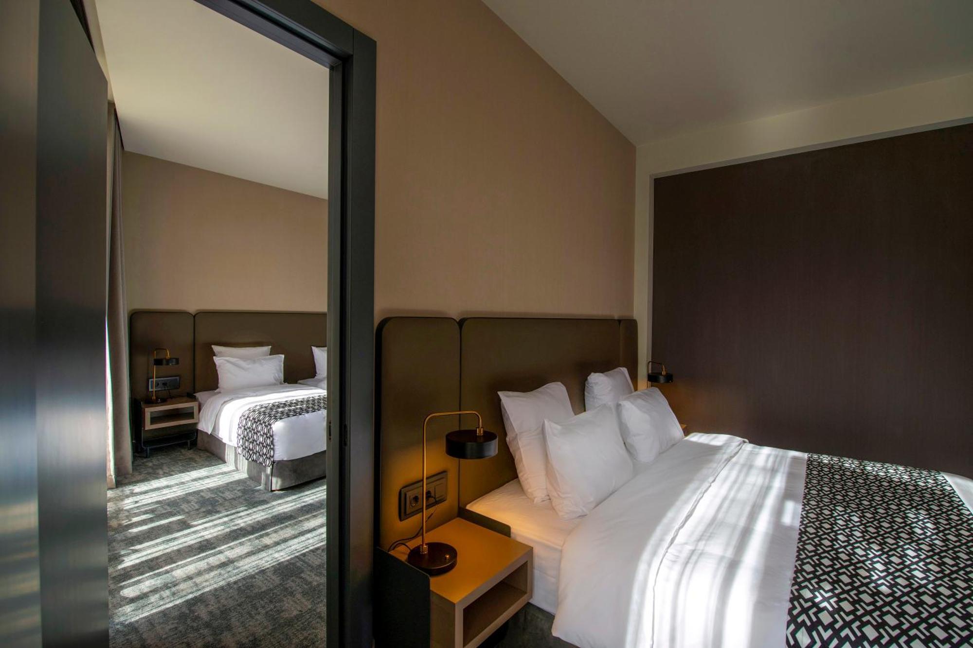 Qarvasla Hotel 第比利斯 外观 照片