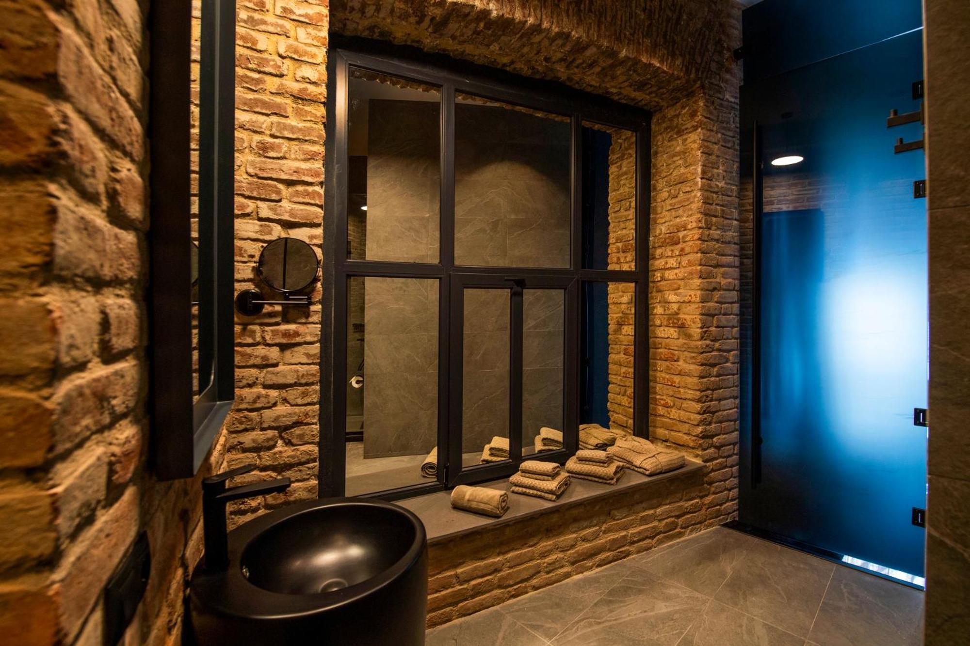 Qarvasla Hotel 第比利斯 外观 照片